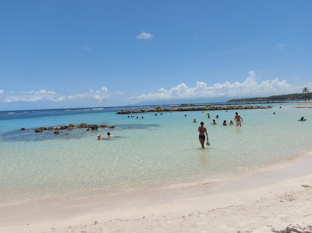 St. Anne Beach-Sainte-Anne必去景点