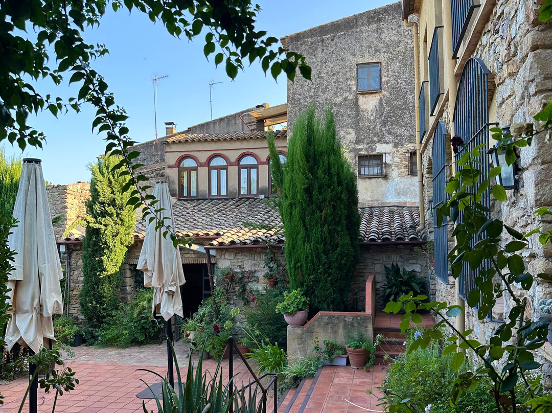 La Riera Hostel and Resturant主图