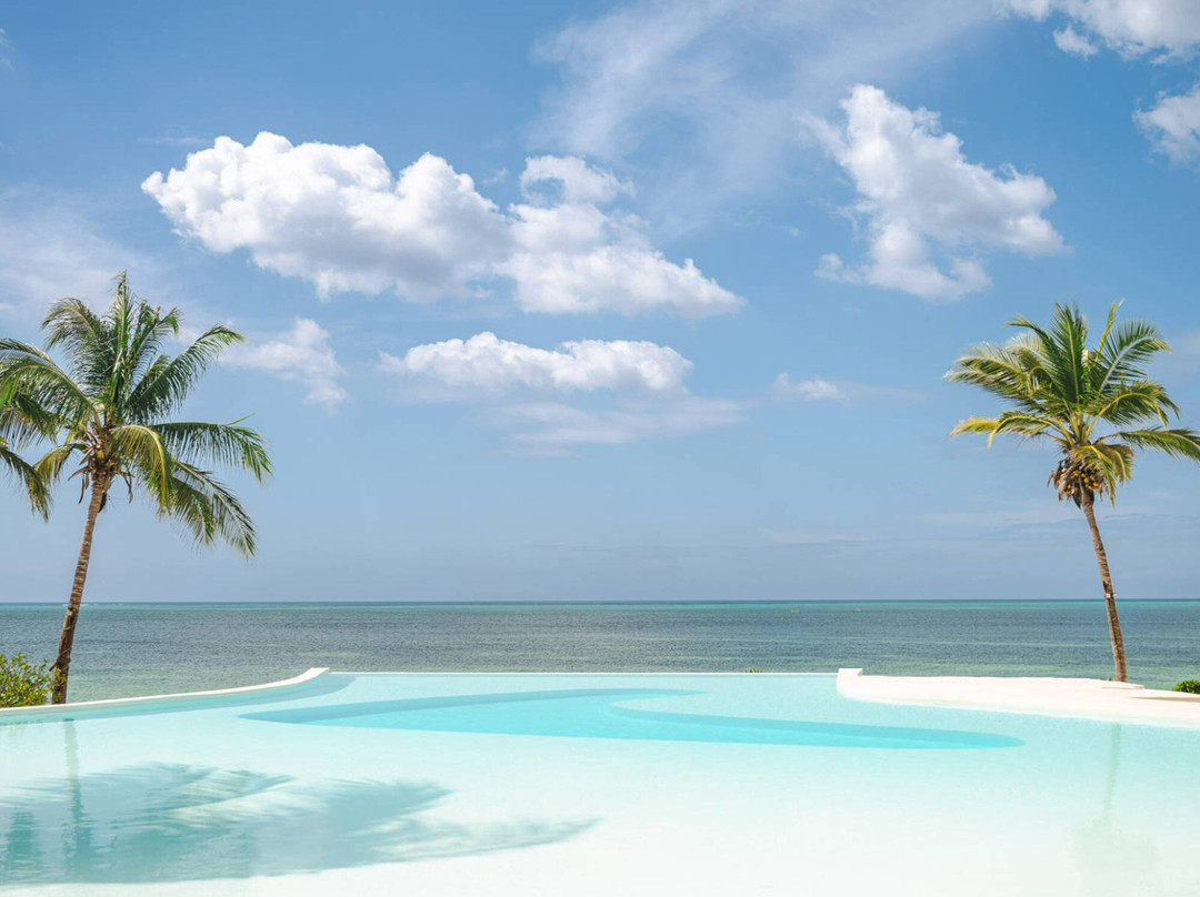 基万嘎酒店住宿-Zanbluu Beach Hotel