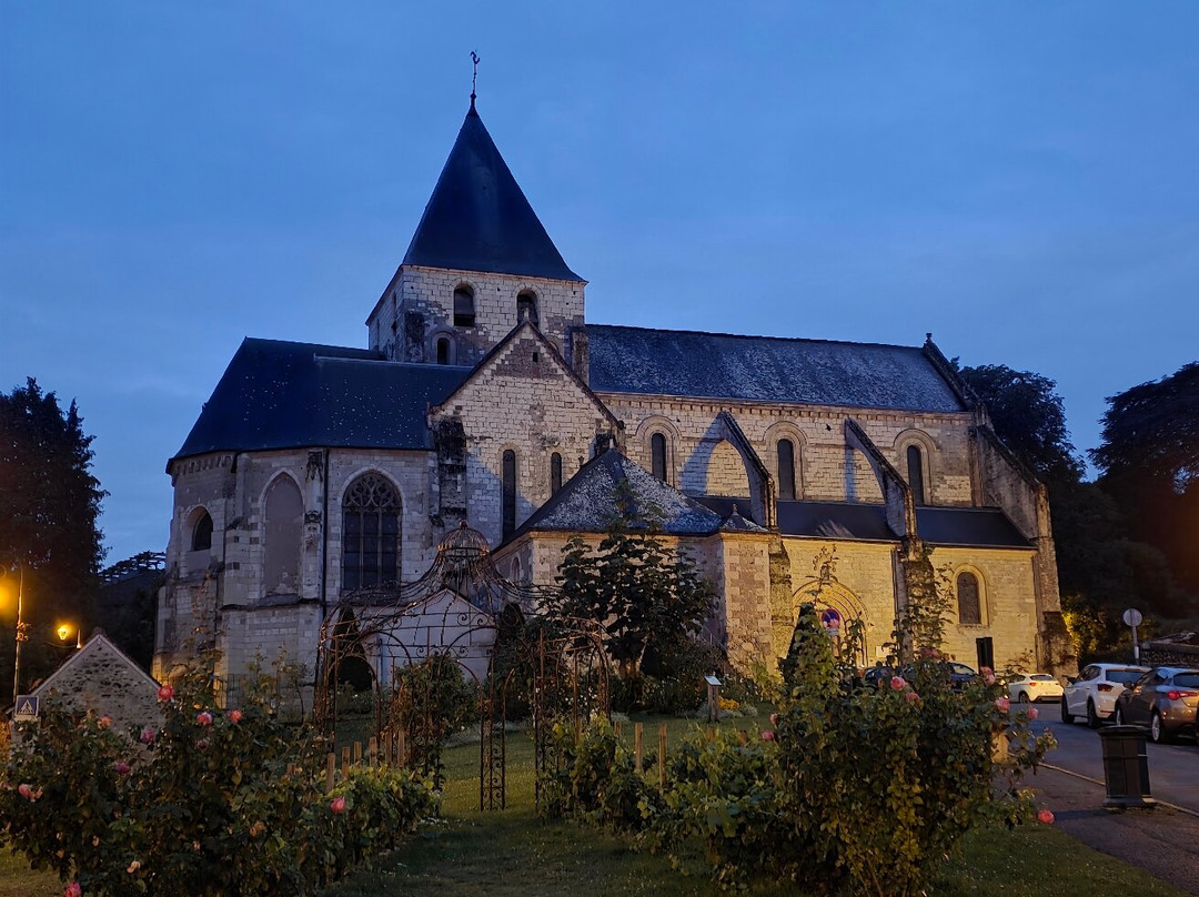 Église Saint-Denis-昂布瓦斯必去景点