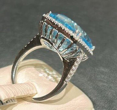 Poniros-费拉必去景点