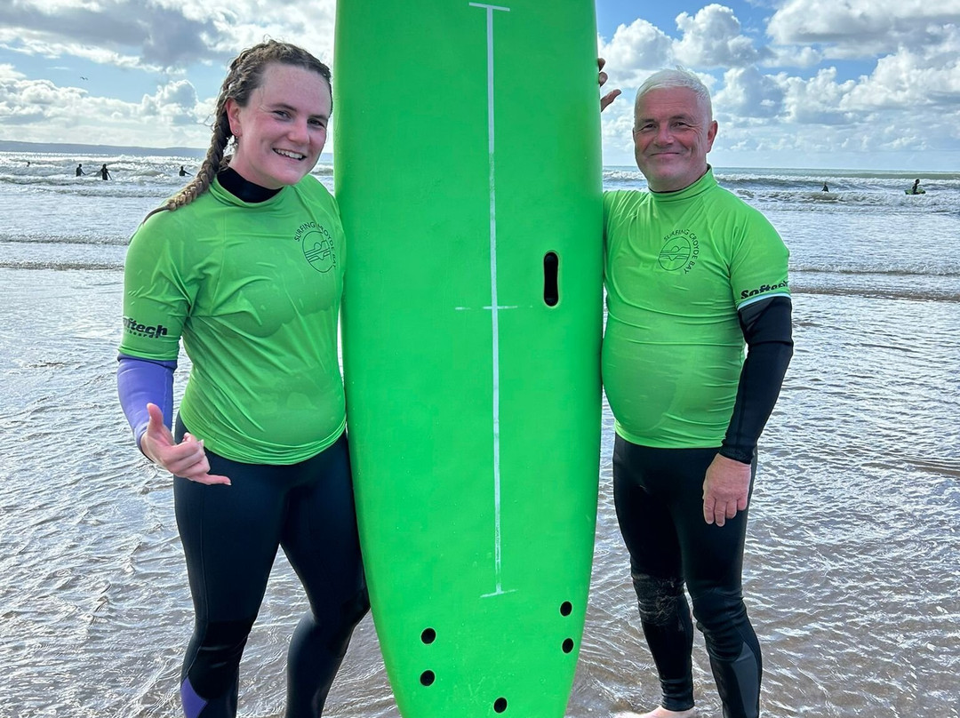 Surfing Croyde Bay-Croyde必去景点