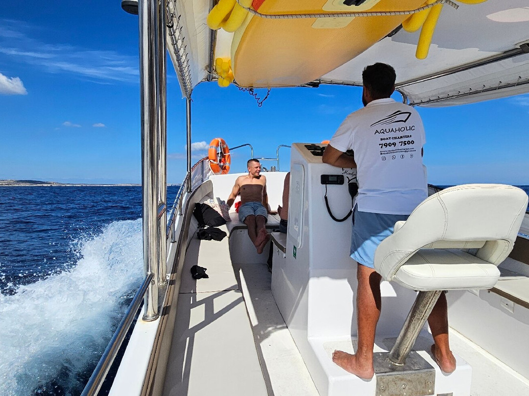 Aquaholic Boat Charters-圣保罗湾城必去景点