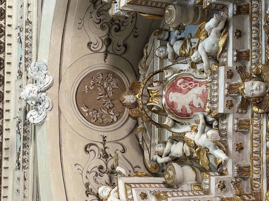 Chiesa San Vincenzo e Anastasio-Isera必去景点