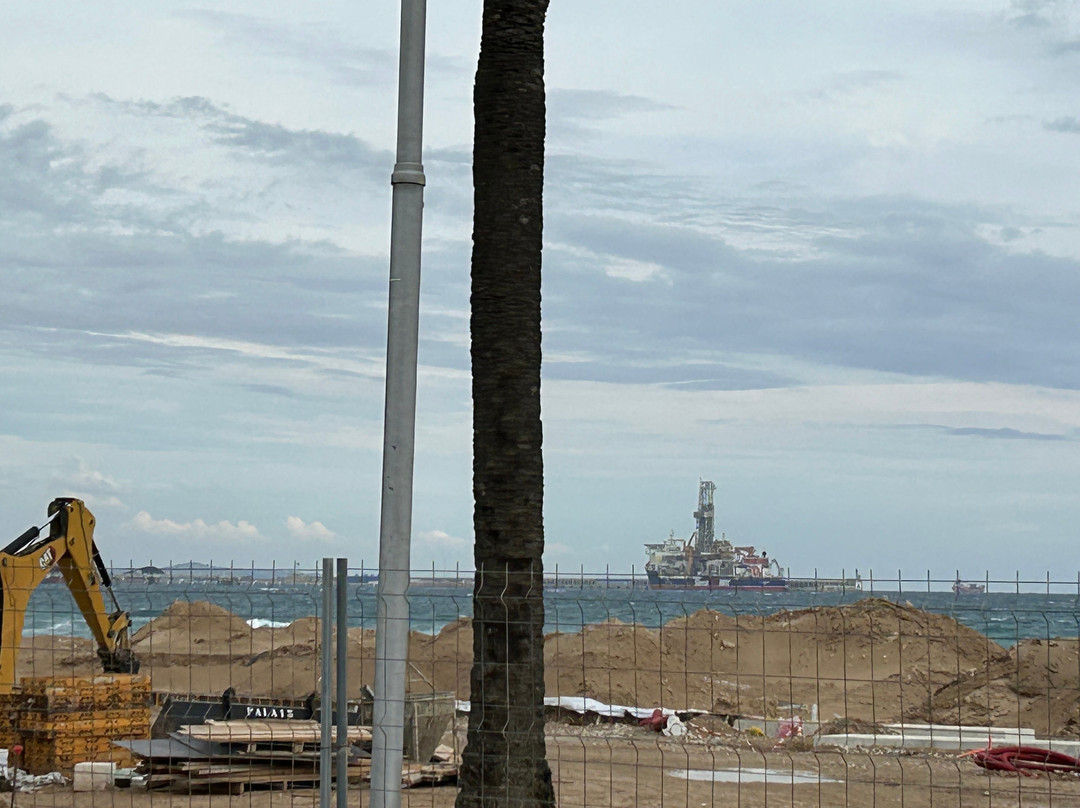 Oassium Hotel At Estival Park主图