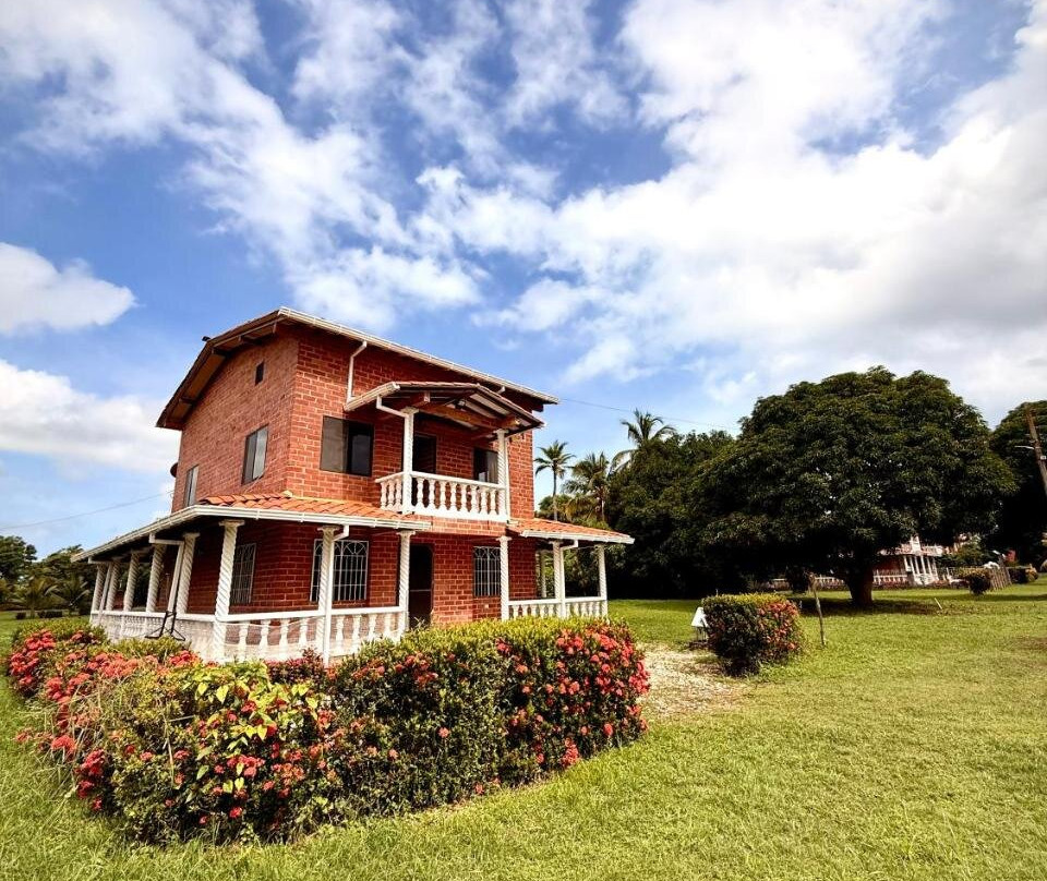 El Faro De Los Abuelos