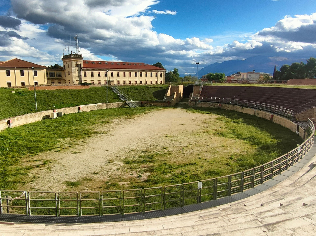 Anfiteatro Romano-基耶蒂必去景点