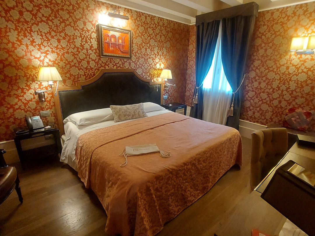 摩里斯科酒店主图