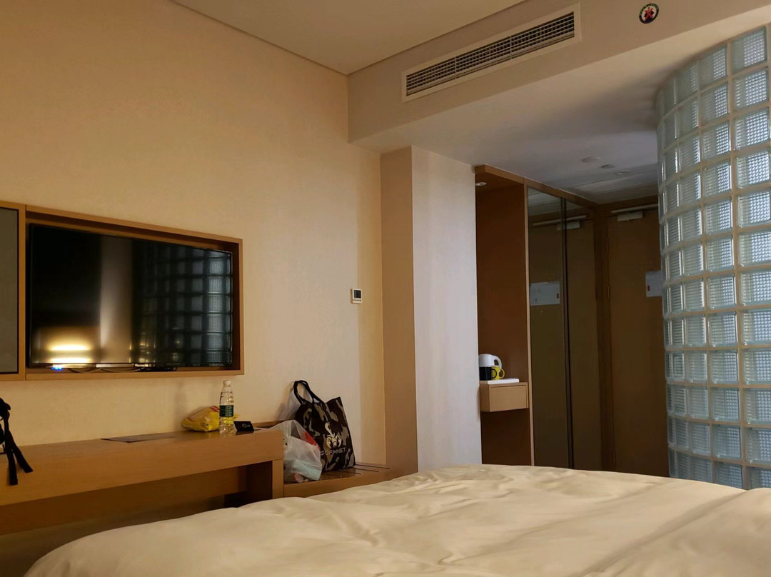 乐山广场智选假日酒店主图