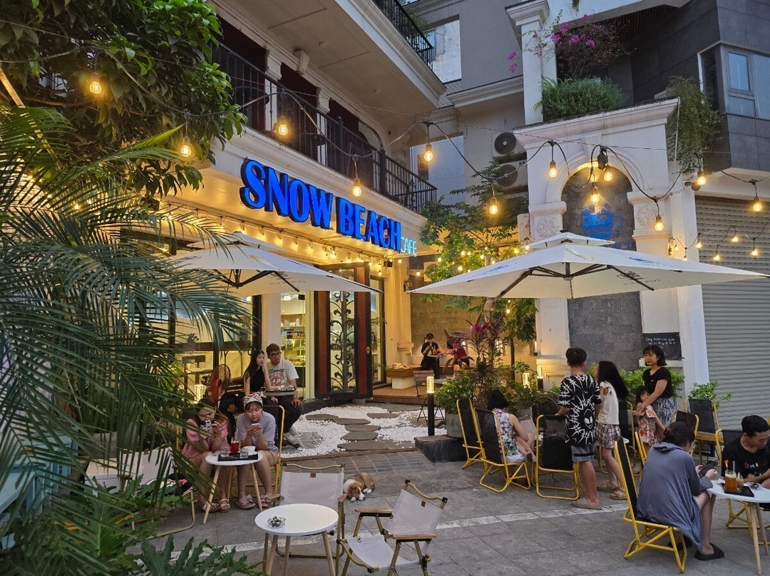 Snow Beach Cafe主图