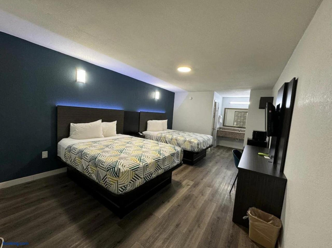 Motel 6 Greenwood, MS