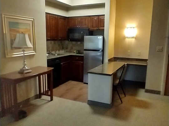 科文顿驻桥套房酒店主图