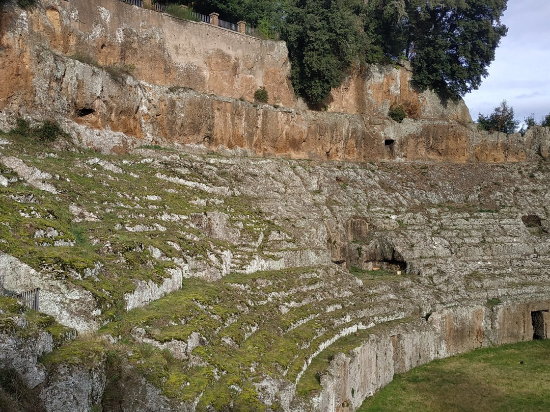 L'Anfiteatro-Sutri必去景点