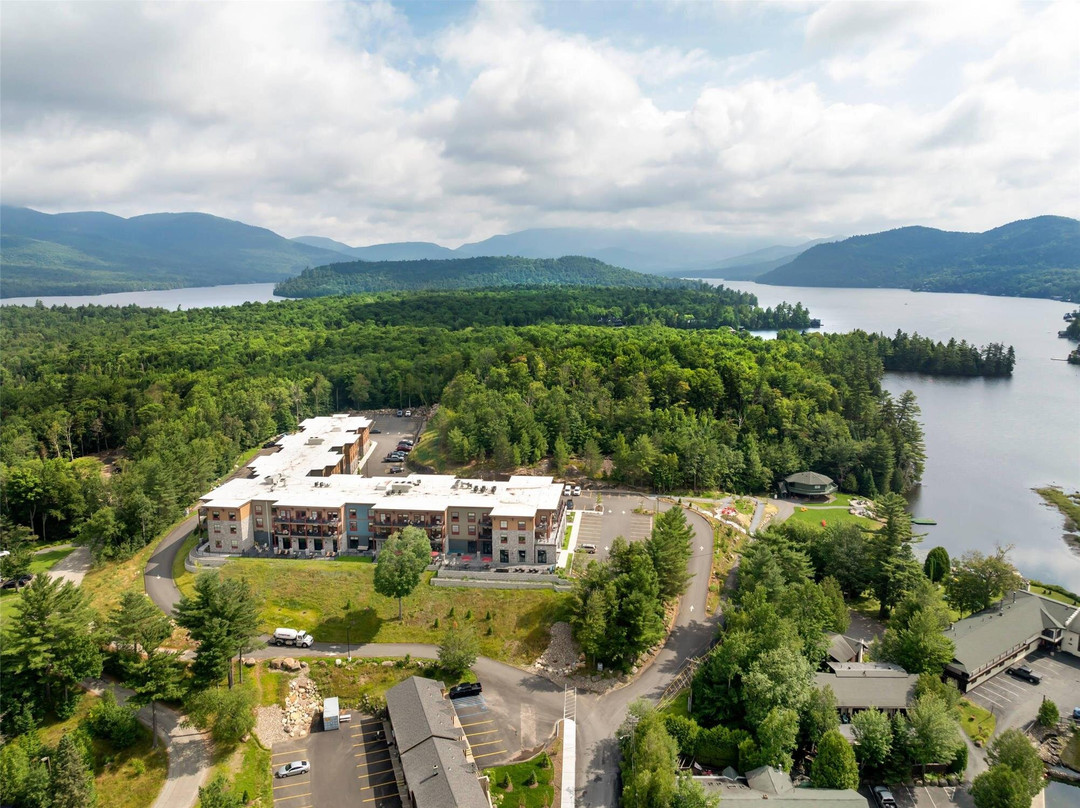 Cambria Hotel Lake Placid - Lakeside Resort