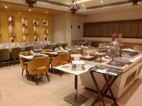 皇家兰花酒店有限公司的Regenta Place Jhansi