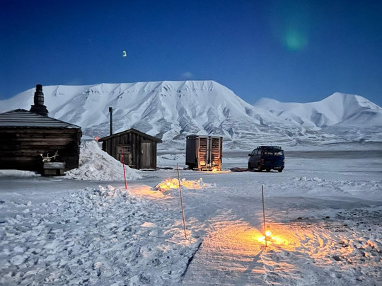 Camp Barentz-朗伊尔城必去景点