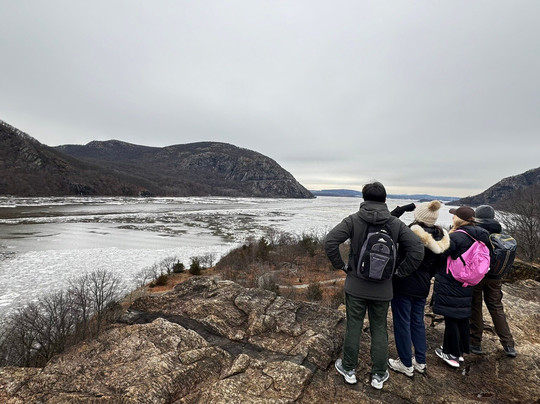 Little Stony Point-冷泉必去景点