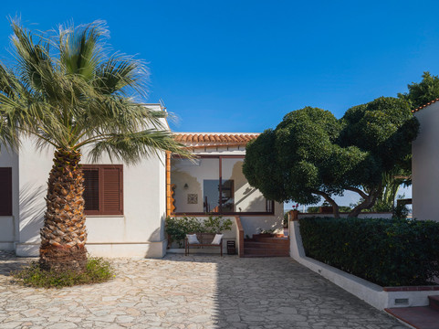 拉古纳芬尼斯旅馆主图