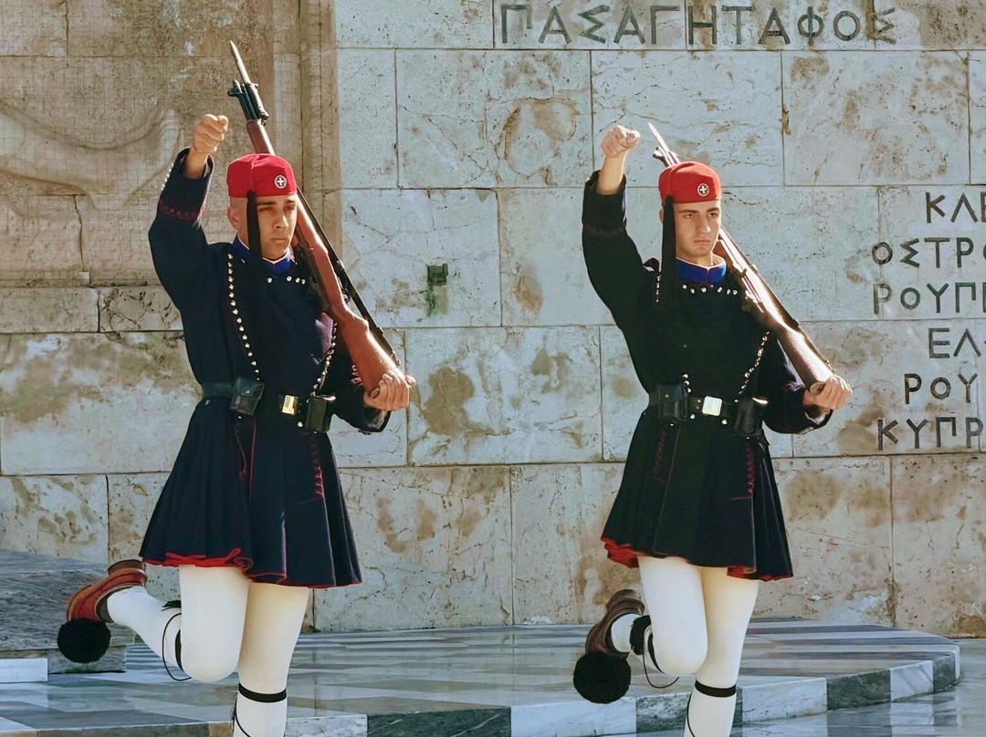 George Pap Taxi Trips And Transfers-雅典必去景点