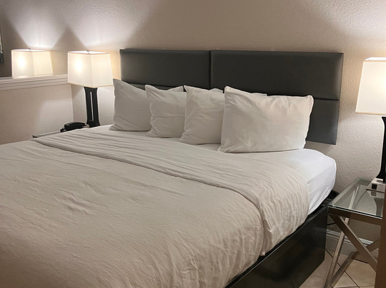 Barefoot Beach Club主图