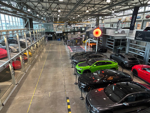 Motorworld Region Stuttgart-伯布林根必去景点