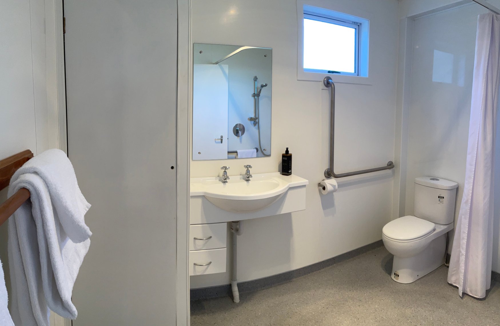 Pioneer Motels-浴室