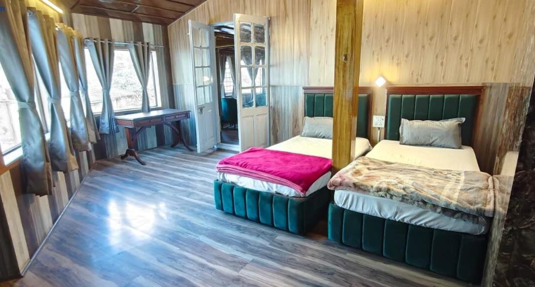 Skylark Hotel