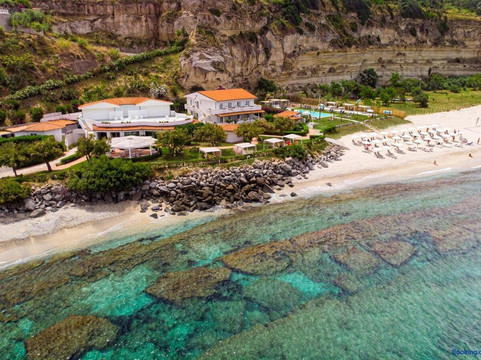 Borgo di Riaci Beach Resort