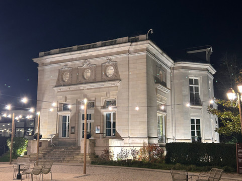 Augustine - La Table du Château主图