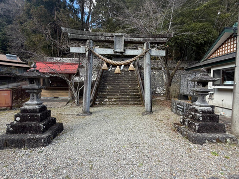 Morotsuka Shrine-诸冢村必去景点