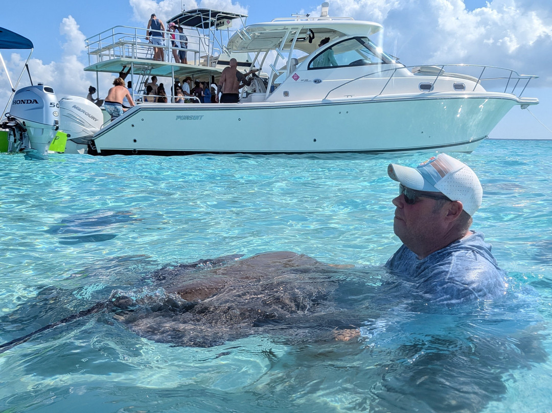 Silver Thatch Watersports-大开曼岛必去景点