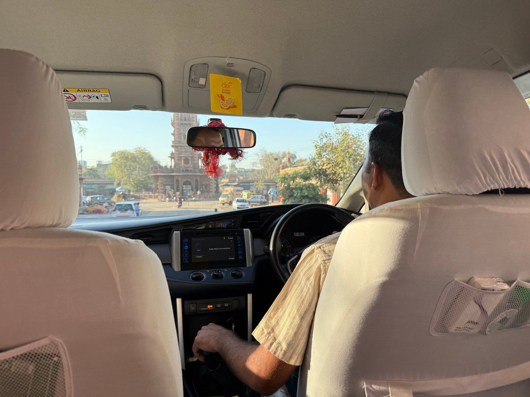 Incredible India by Car-新德里必去景点