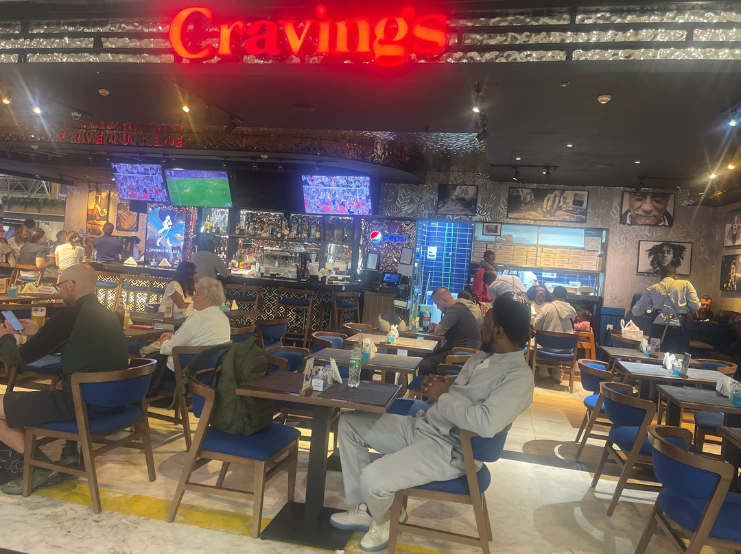 Cravings Restaurant & Bar主图