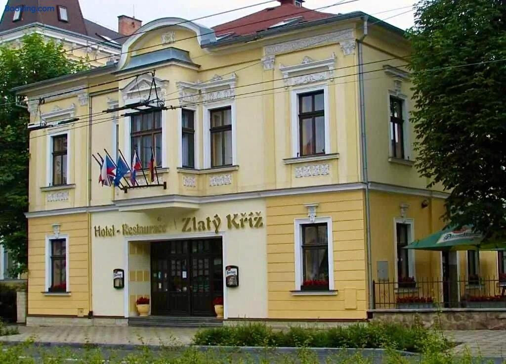 Dubi酒店住宿-Hotel Zlaty Kriz