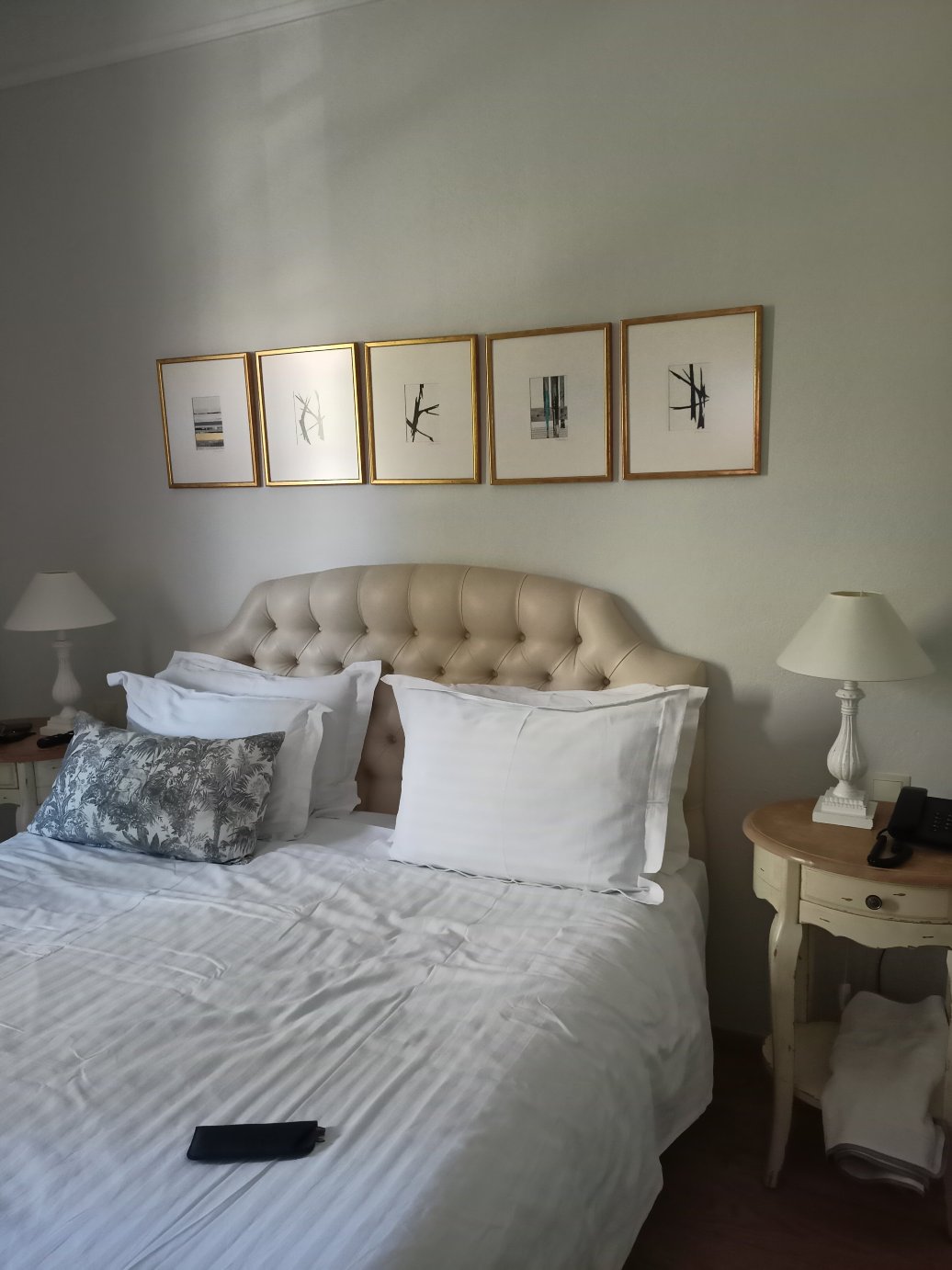 卡斯楚旅馆-官方