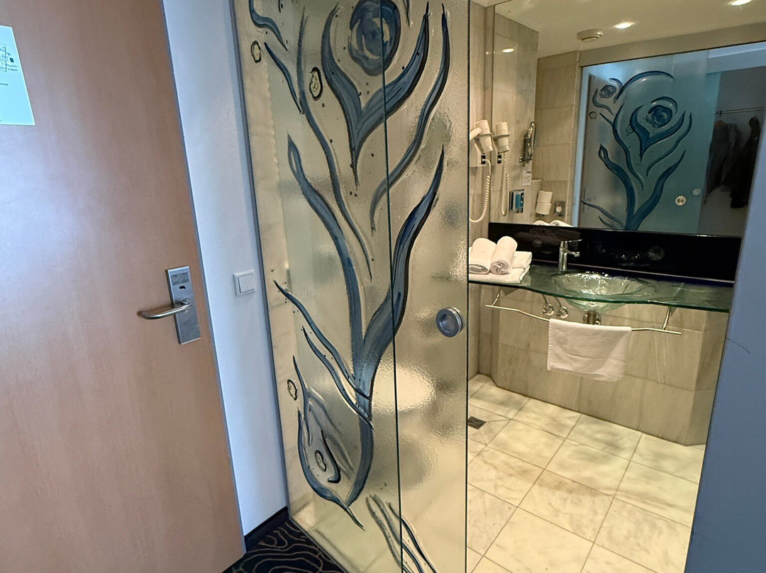 西霍夫哈尔滕酒店主图