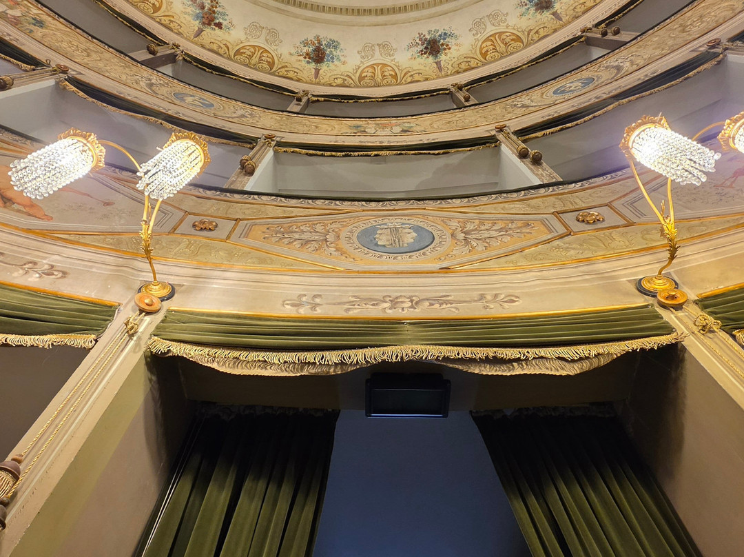 Teatro sociale-奇塔代拉必去景点