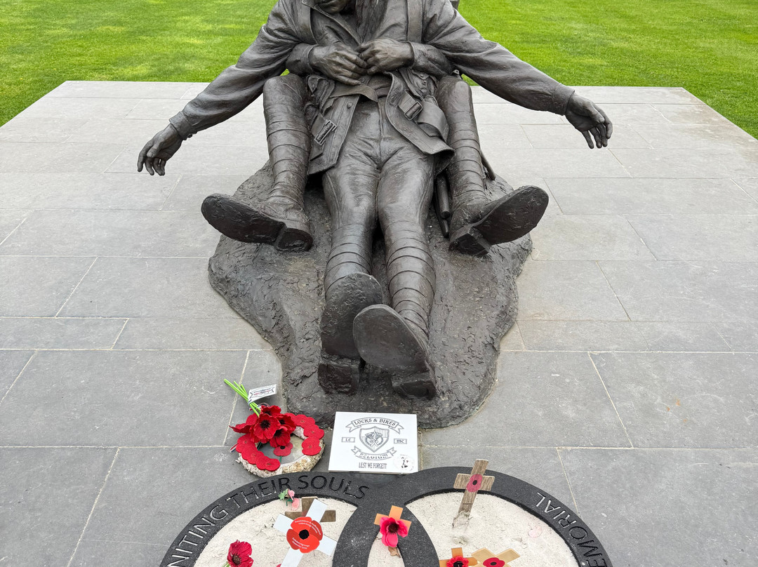 Flanders Fields Battlefield Daytours-布鲁日必去景点
