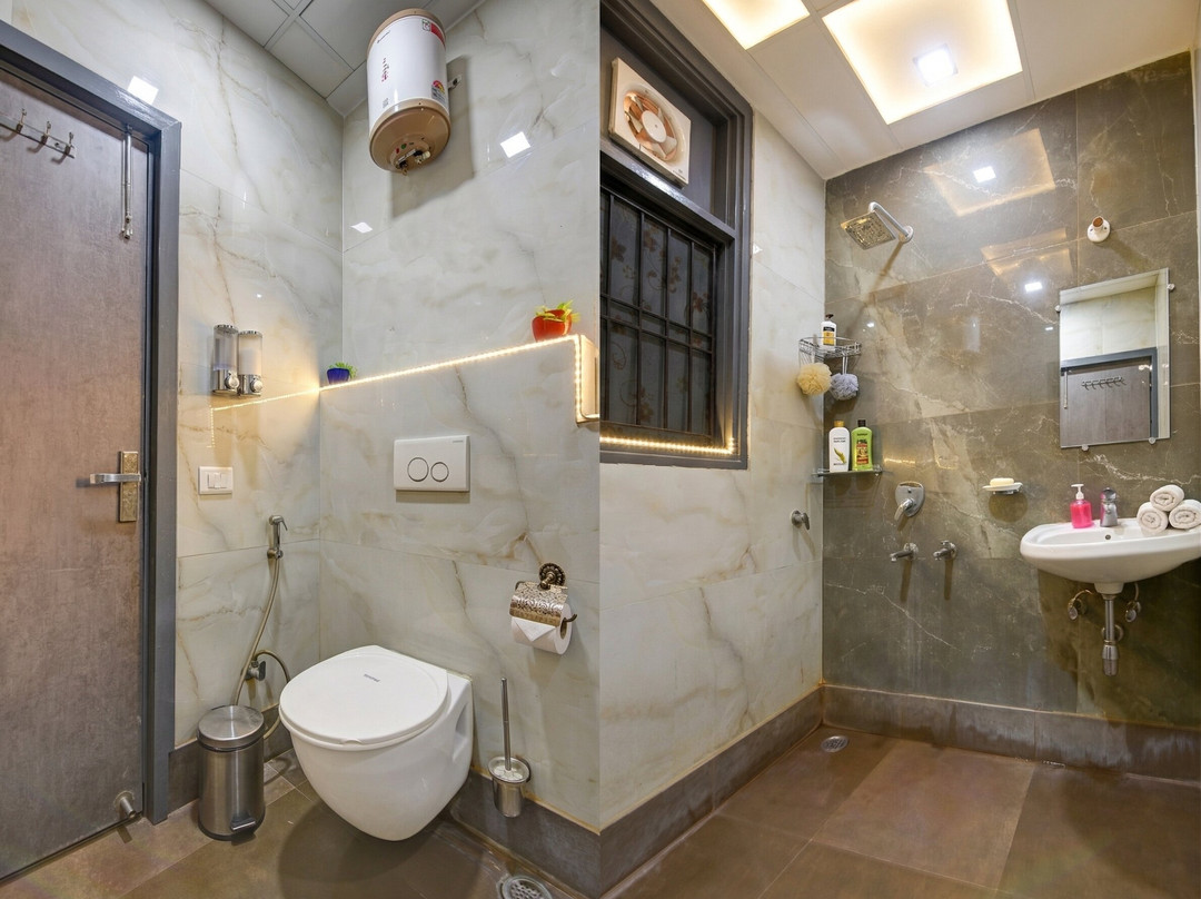 Hotel Cozy Nest Rohini