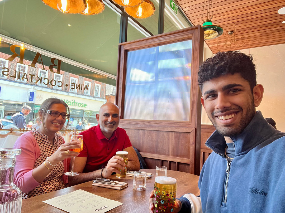 Zini's Pizza Bar