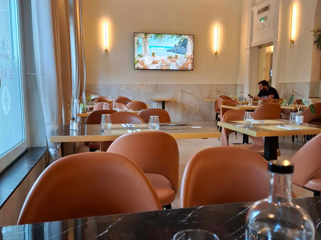 皇家英式酒店- 特鲁瓦主图