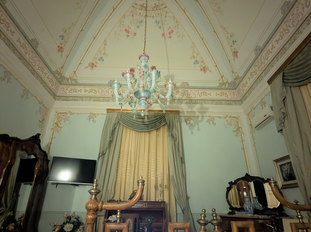 Palazzo vescovile castro-Castro必去景点