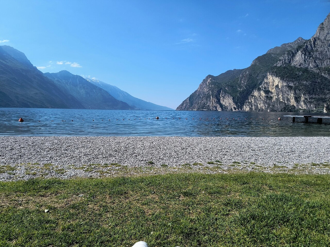 Spiaggia dei Pini-里瓦德尔加尔达必去景点