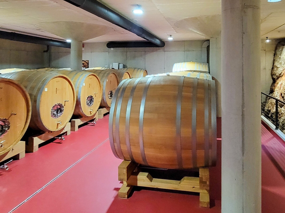 Milos Winery-斯顿必去景点