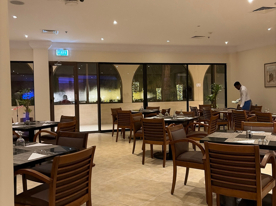 达芙拉海滩酒店主图