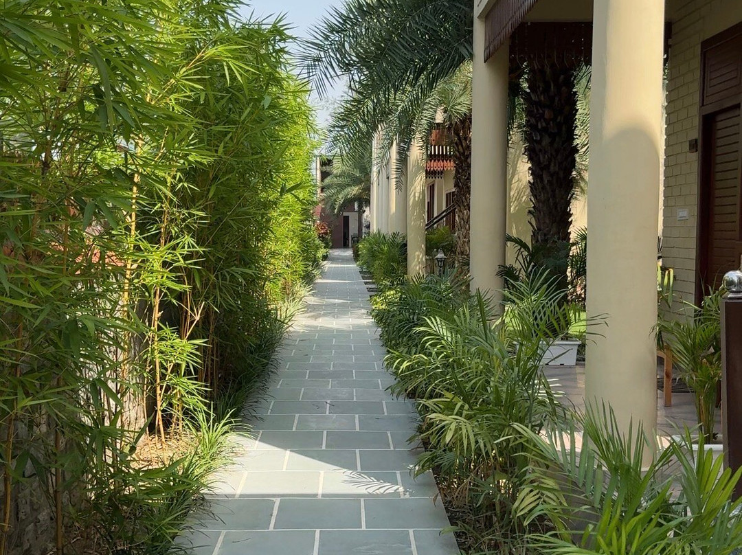 Manovan Resort