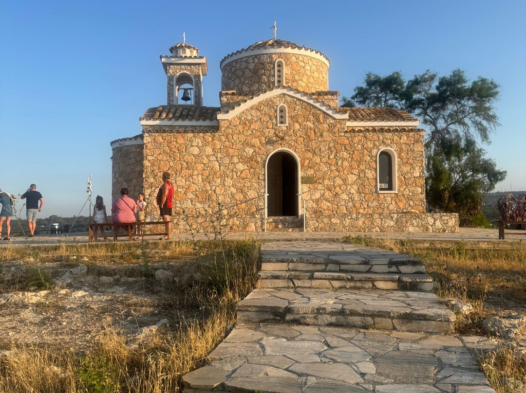 Agioi Saranta Cave Church-普它肋斯必去景点