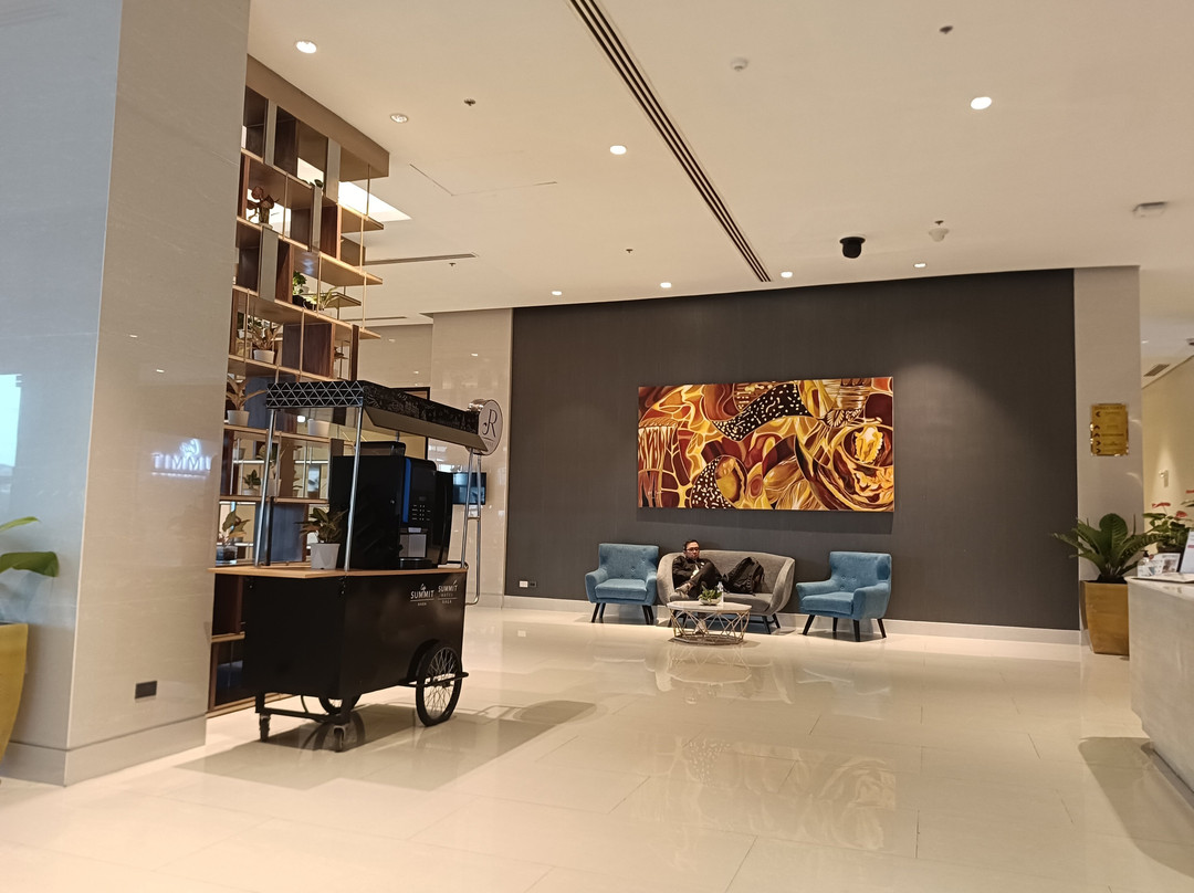 纳加顶峰酒店主图