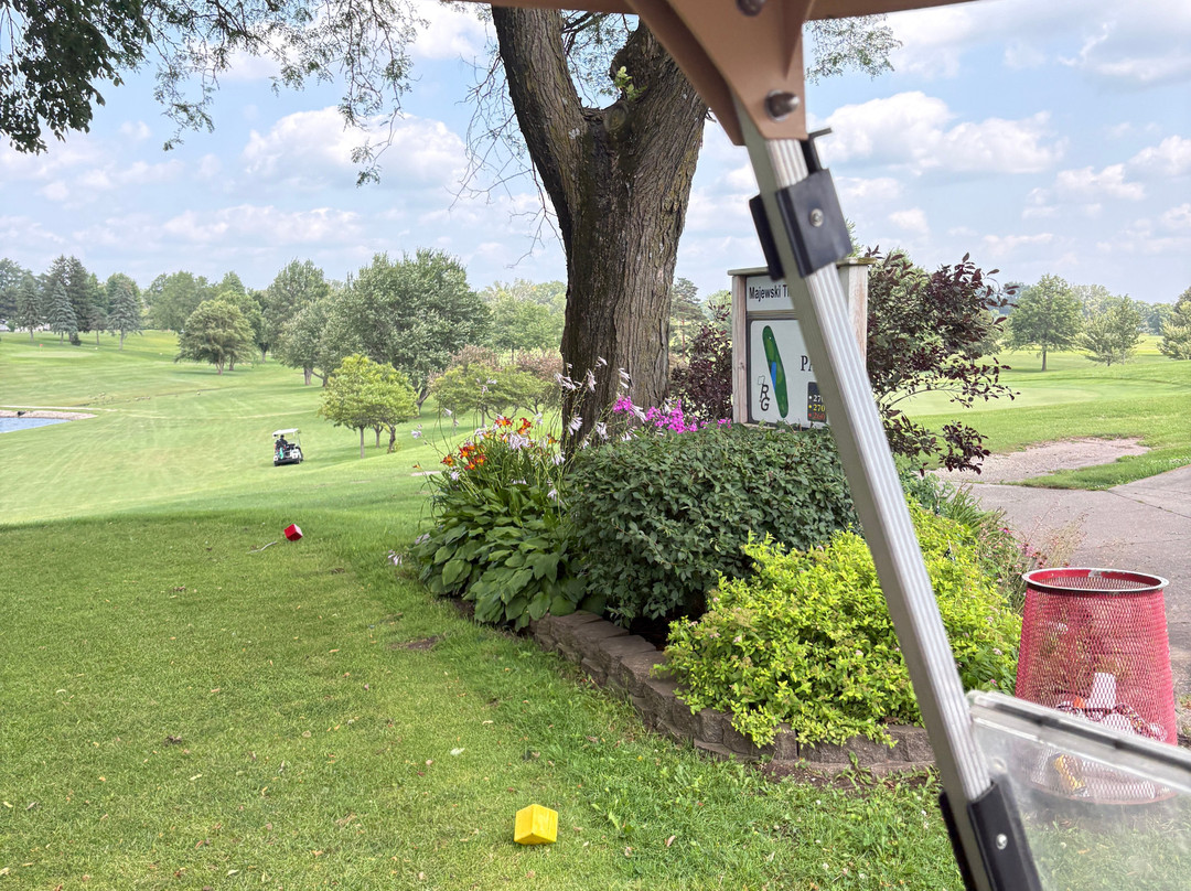 Round Grove Golf & Country Club-Greene必去景点