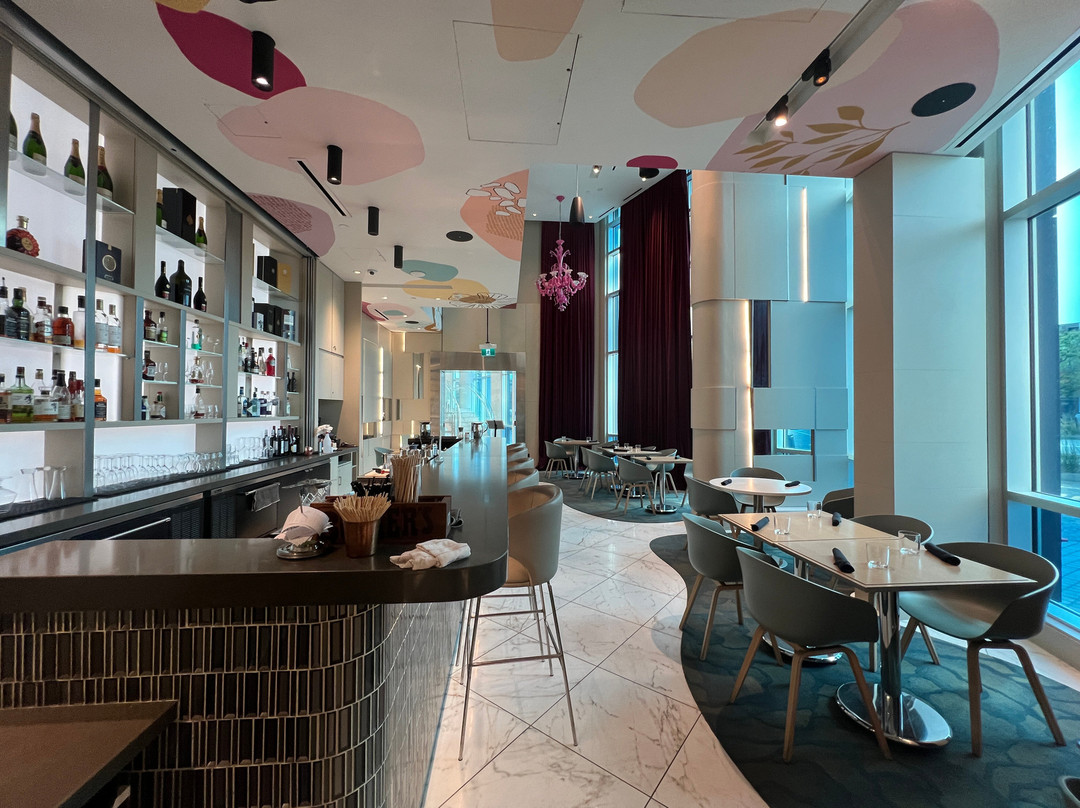 范桑特酒店主图